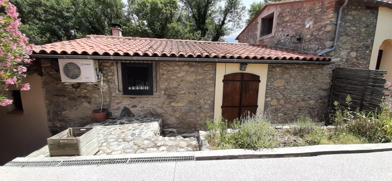 Gite De Charme Dans Mas Catalan Prades  Exterior photo